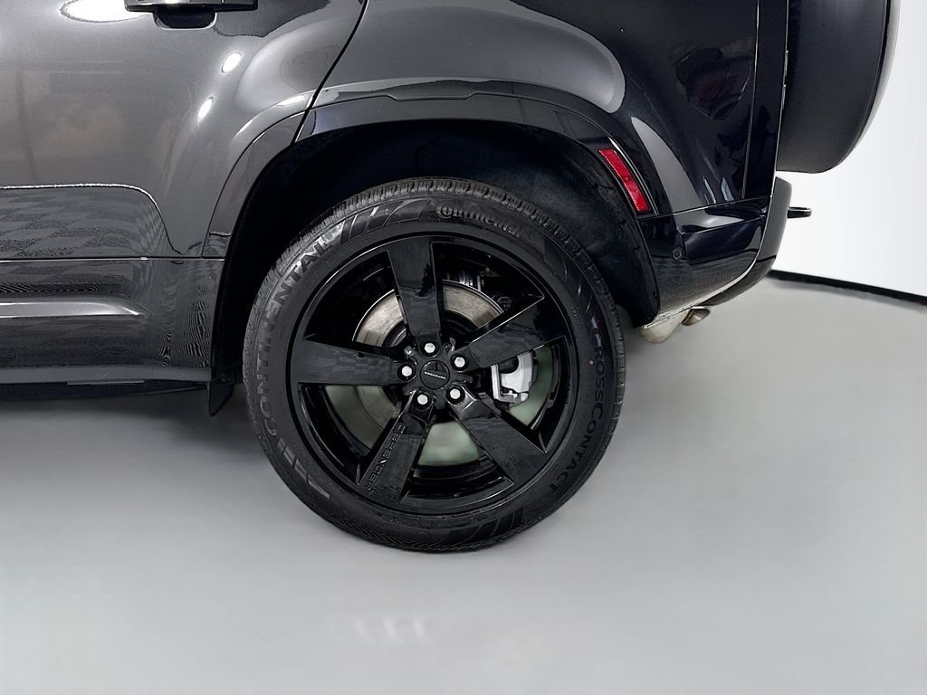 New 2026 Santorini Black LAND ROVER X-Dynamic SE image 33