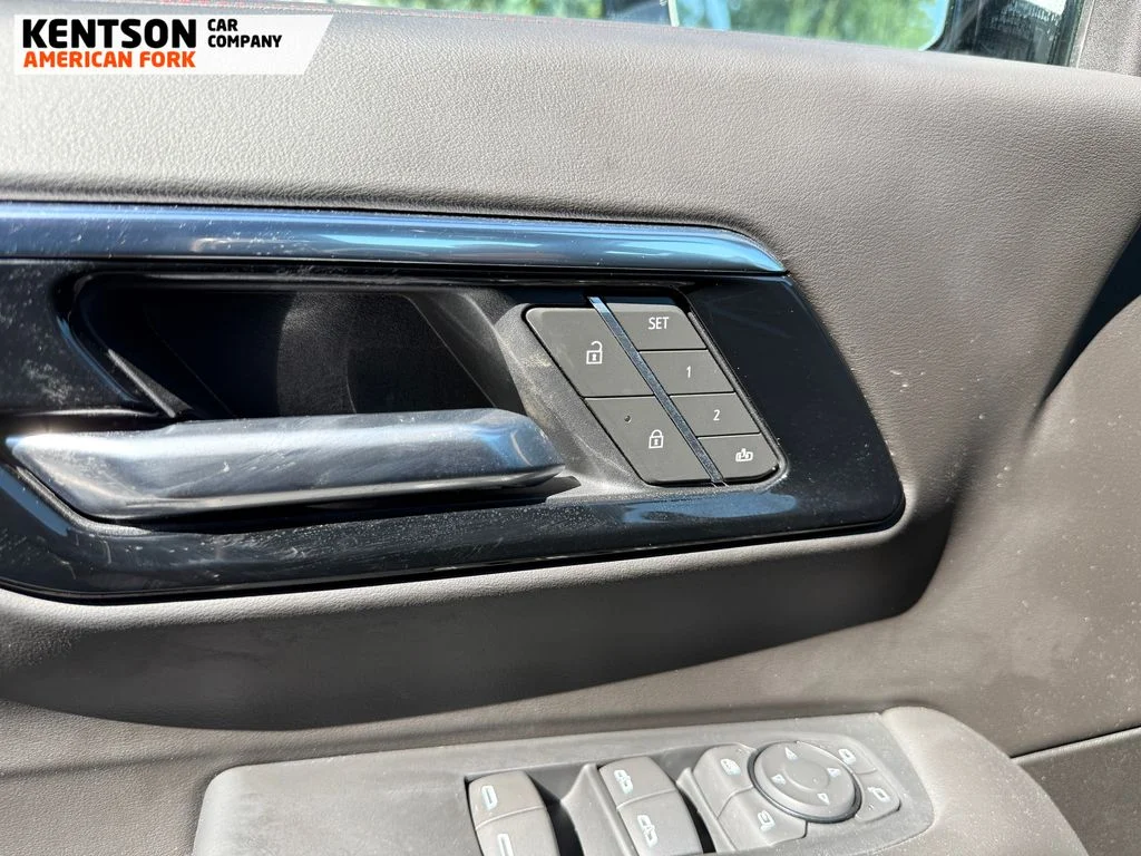 Used 2025 White Chevrolet RST image 20