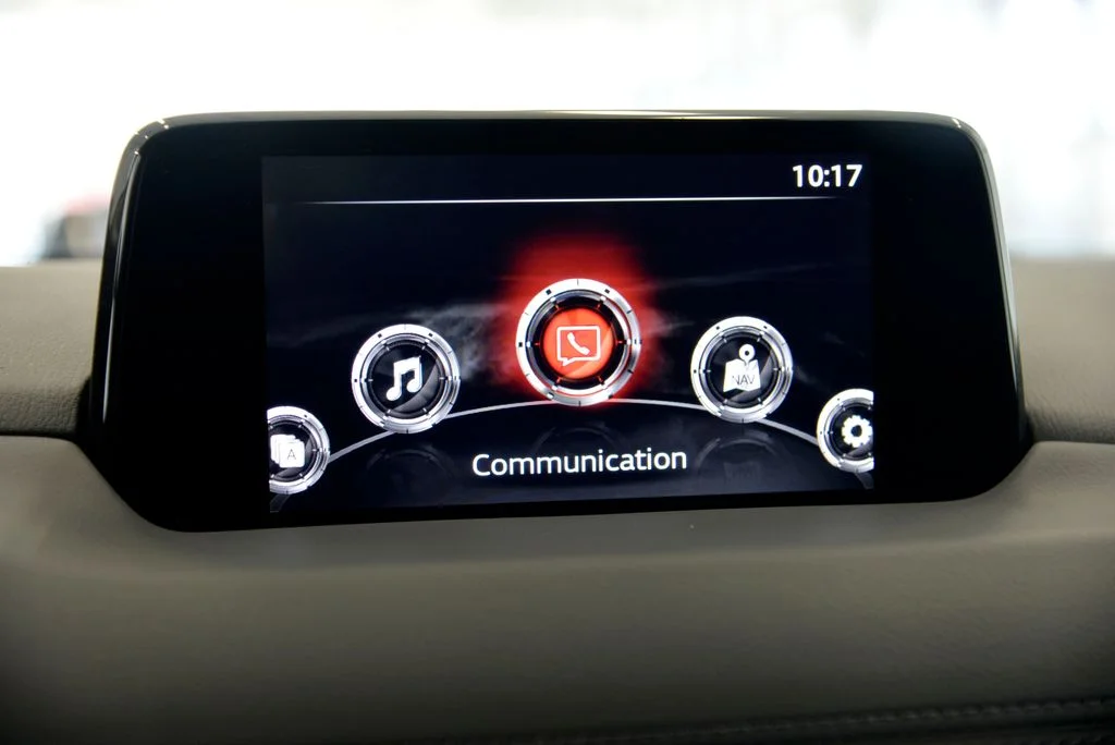 Used 2020 White Mazda Grand Touring image 19