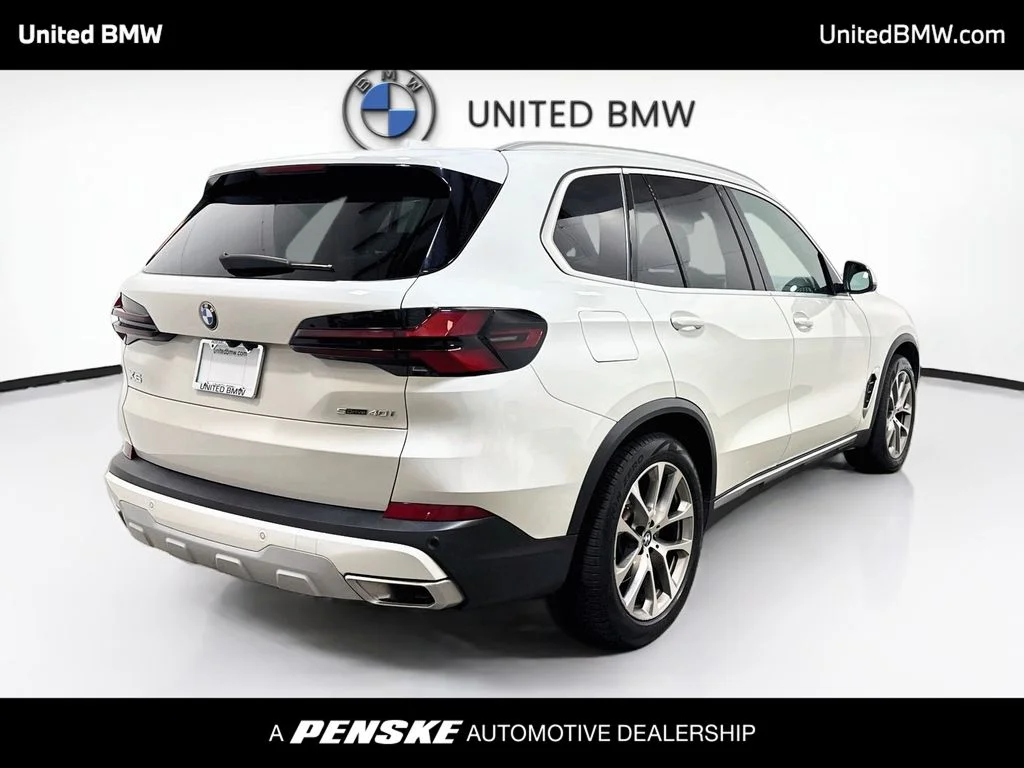 Certified Used 2024 Alpine White BMW sDrive40i image 5