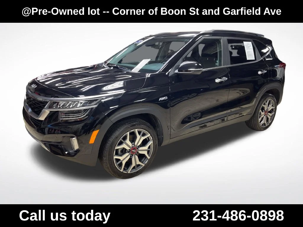 Used 2023 Black Kia SX image 1