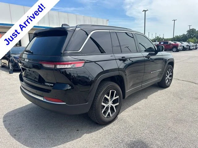 Used 2025 Black Jeep Limited image 2