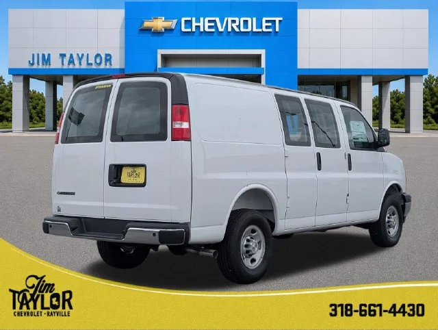 2026 Chevrolet Express Cargo Work Van - Photo 4