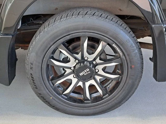 Used 2015 Black Chevrolet Work Van image 34