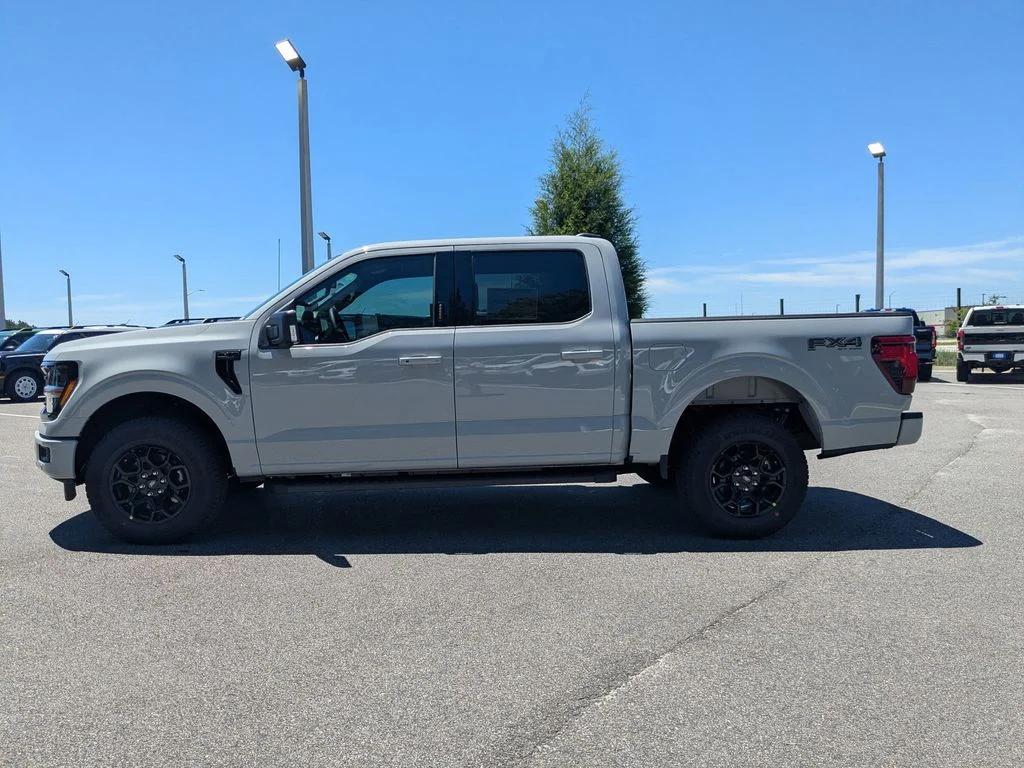 New 2026 Avalanche Ford XLT image 7