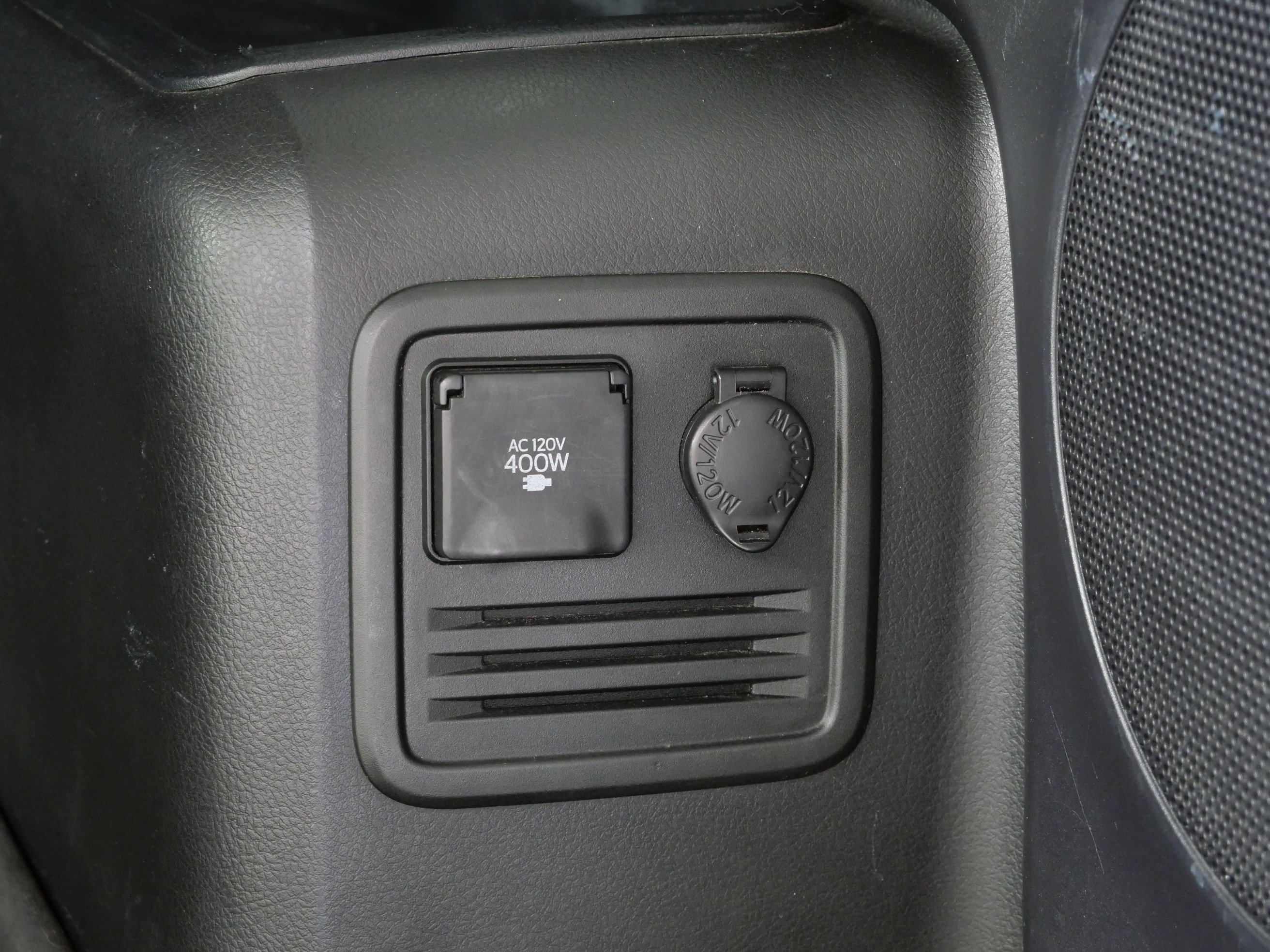Used 2015 Nautical Blue Pearl Toyota Limited image 19