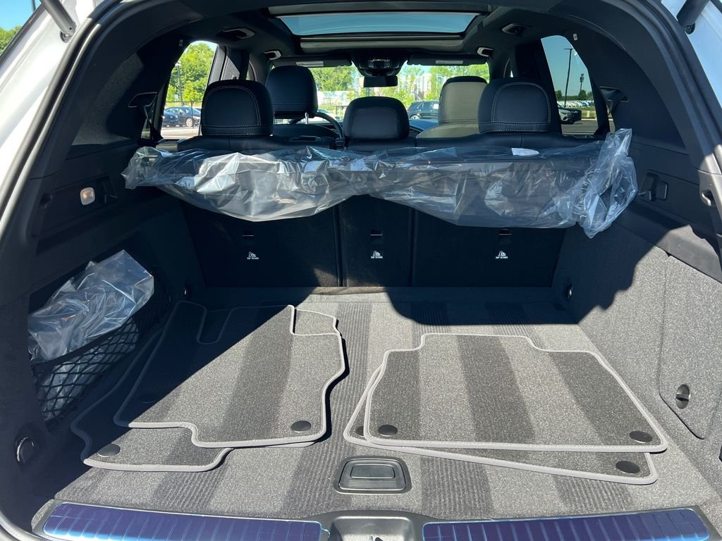 New 2026 MANUFAKTUR Moonlight White Magno Mercedes-Benz GLE450 image 7