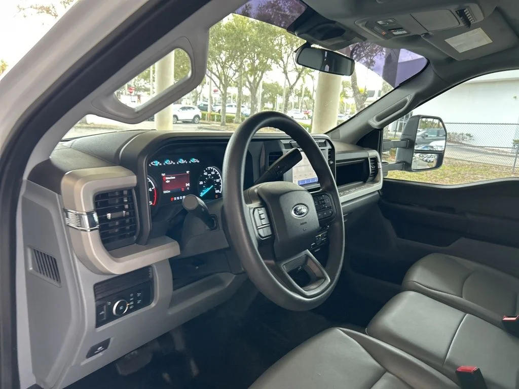 Used 2024 White Ford XL image 6