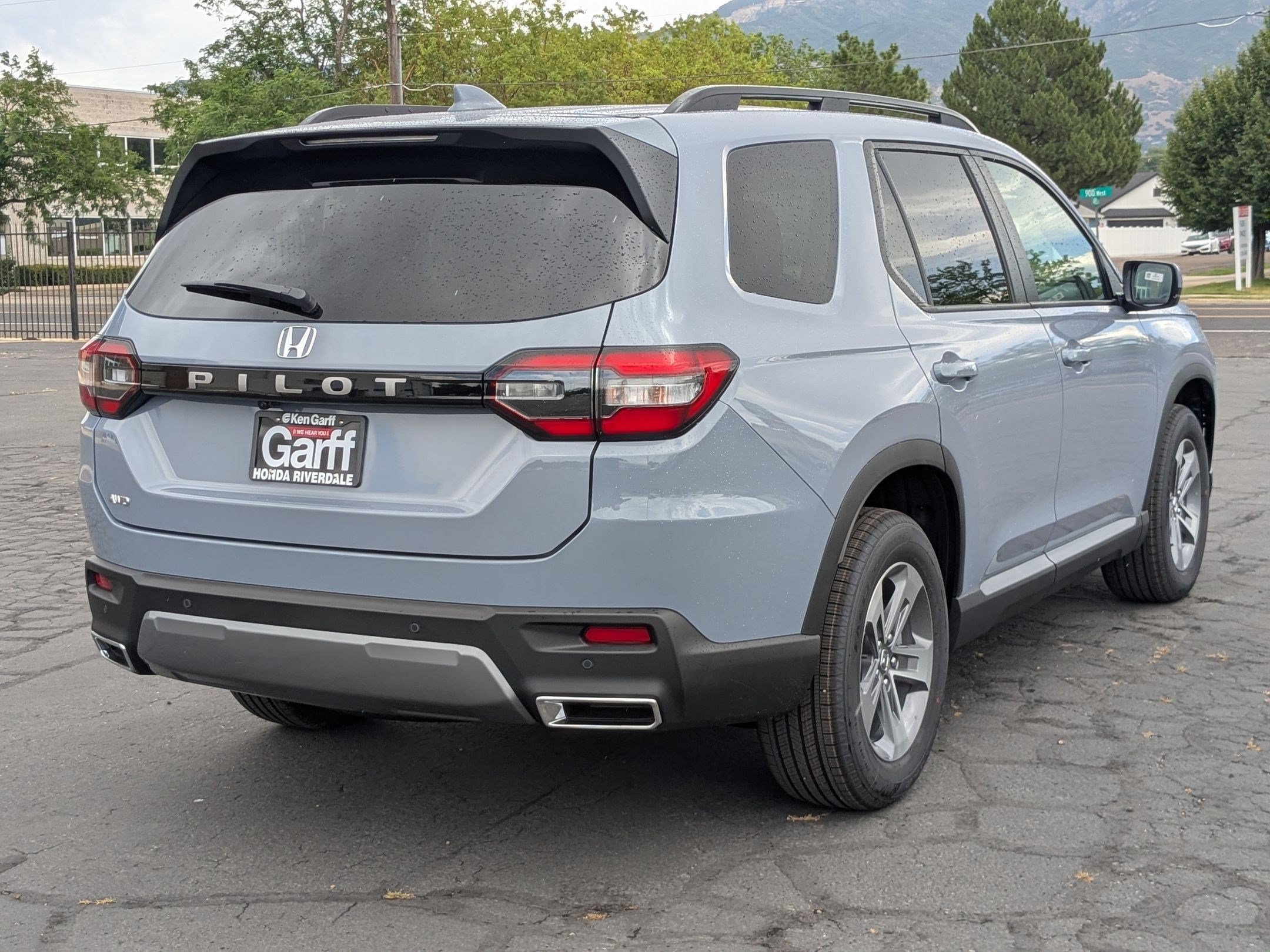 New 2026 Sonic Gray Pearl Honda EX-L image 3