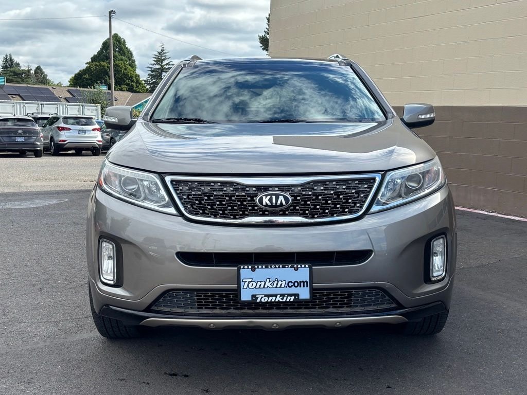 Used 2014 Titanium Silver Kia Limited V6 image 13