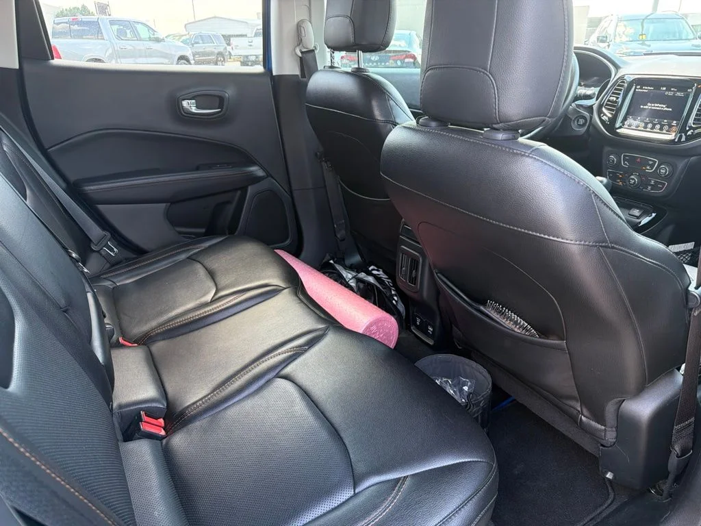 Used 2018 Blue Jeep Limited image 10