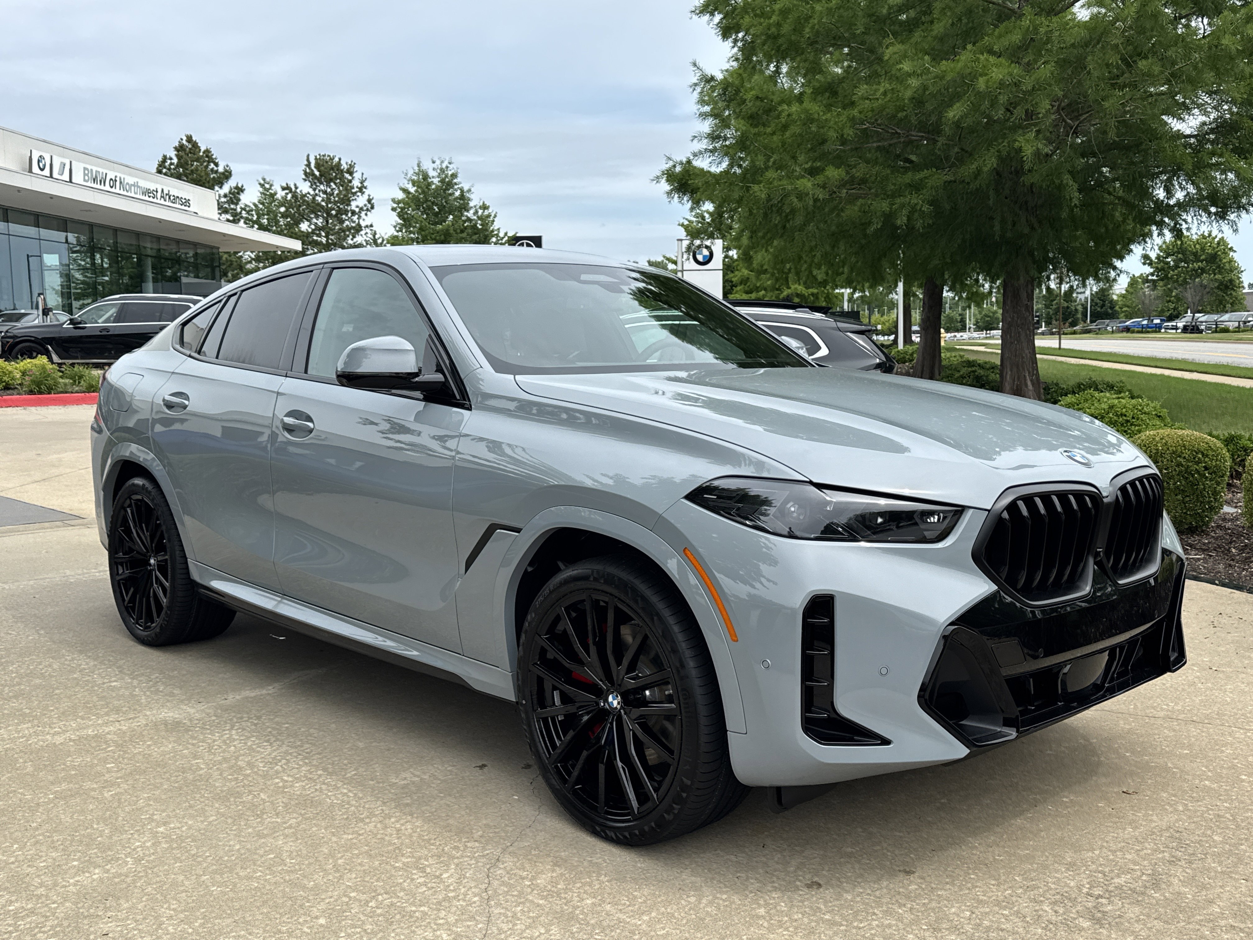 New 2027 0C4P Brooklyn Grey Metallic BMW xDrive40i image 5