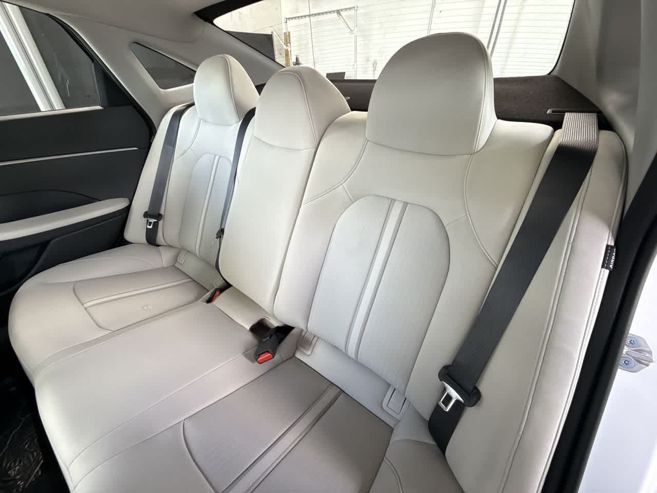 New 2026 Serenity White Hyundai SE image 22