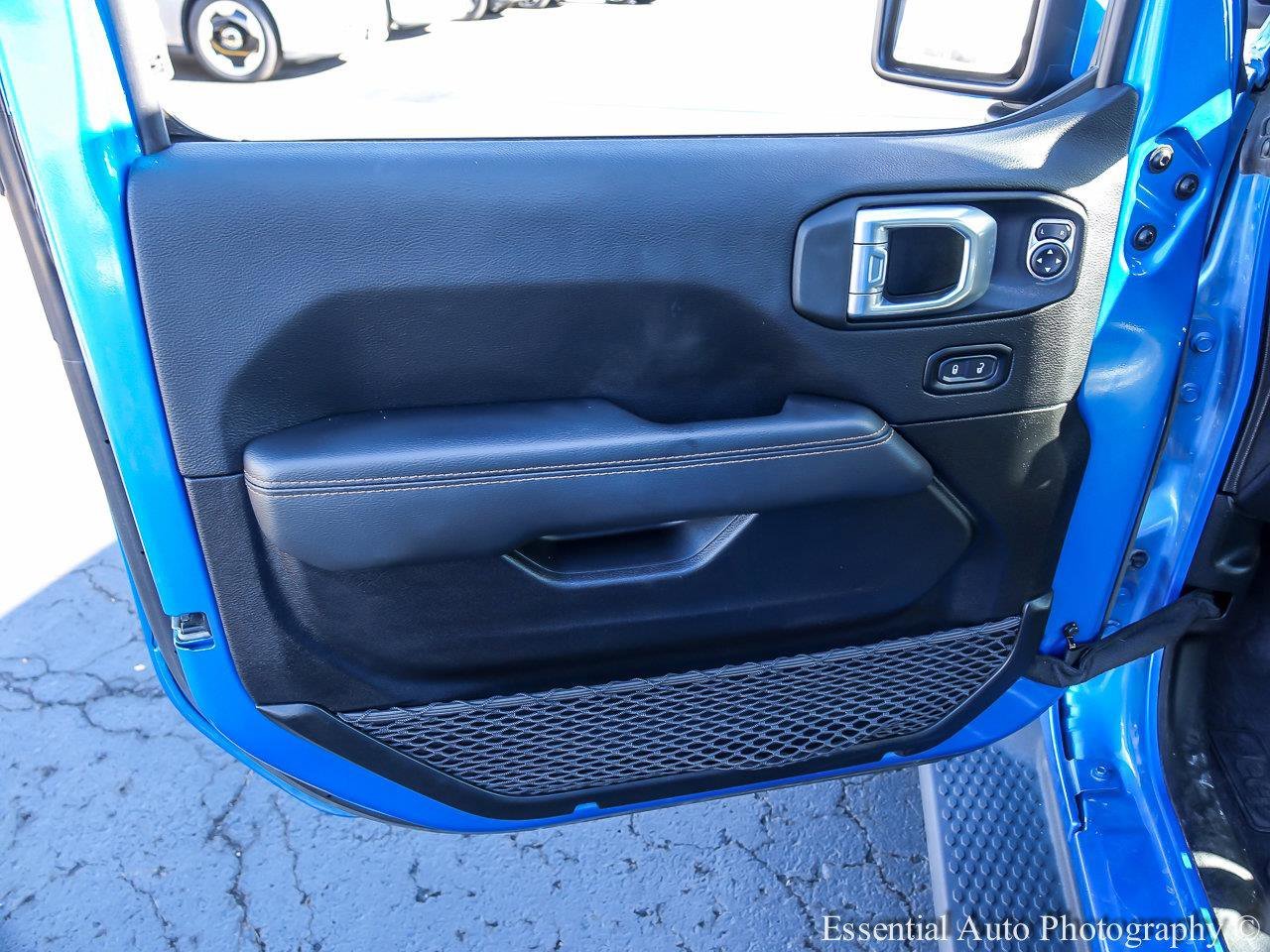 Used 2022 Hydro Blue Pearlcoat Jeep Unlimited Sahara High Altitude image 20
