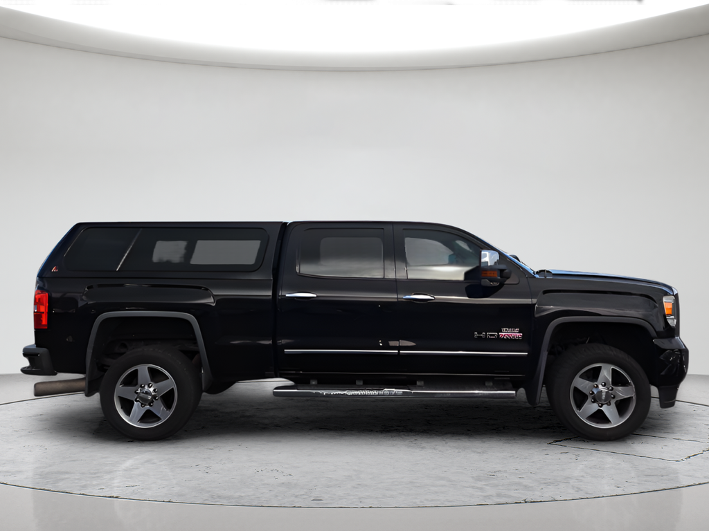 Used 2016 Black GMC SLT image 4
