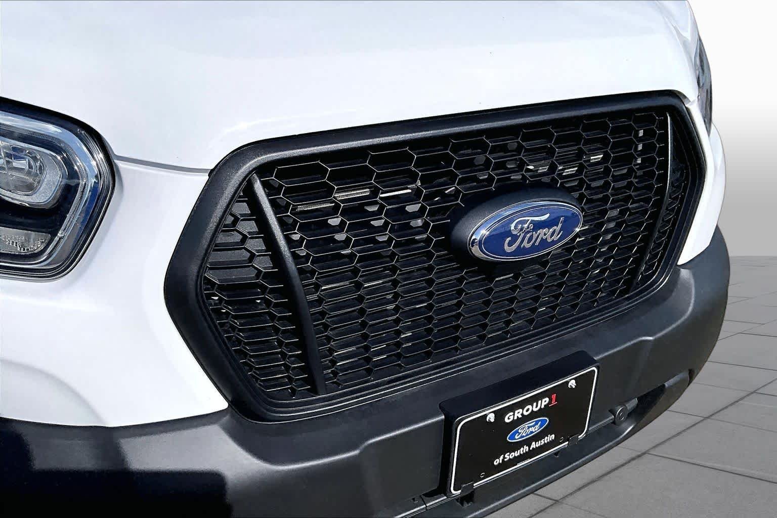Used 2025 Oxford White Ford  image 30