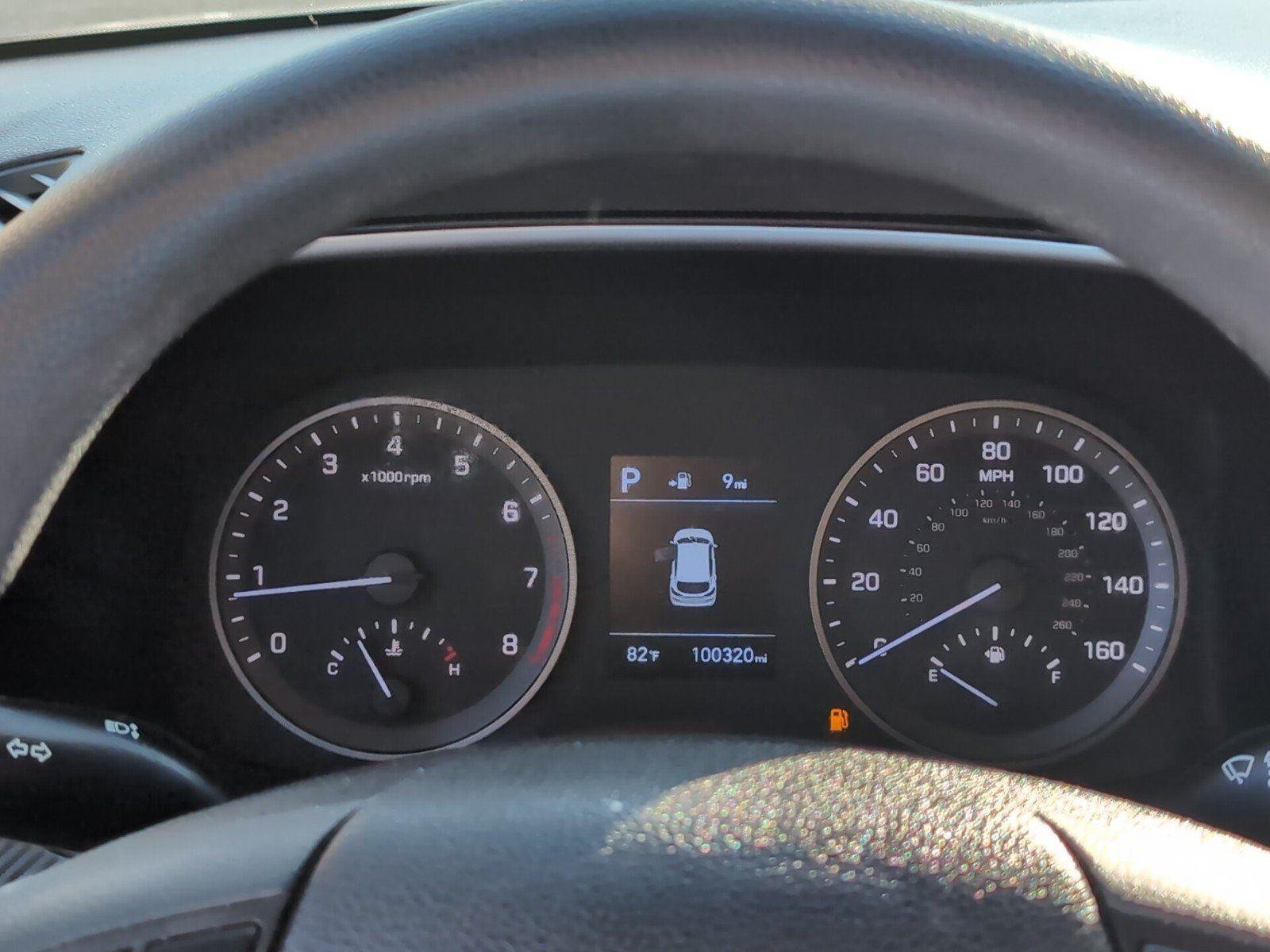 Used 2021 White Cream Hyundai SEL image 24