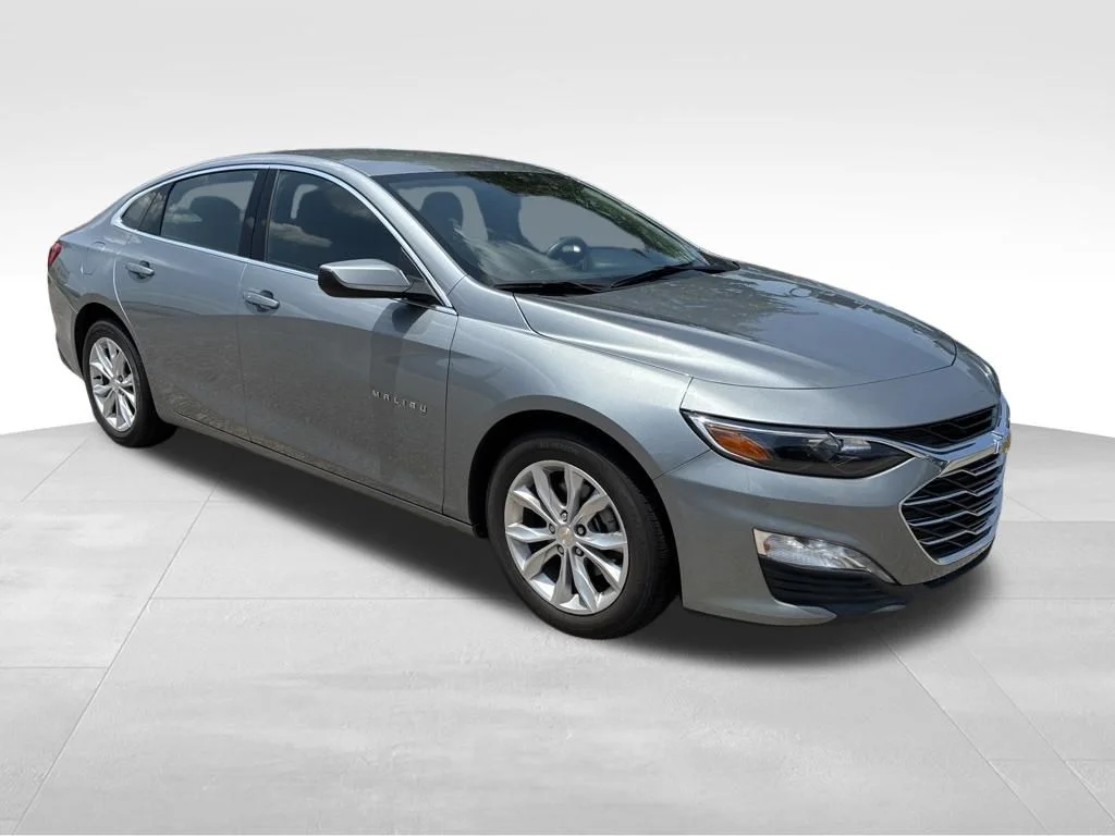 Used 2024 Gray Chevrolet LT image 8