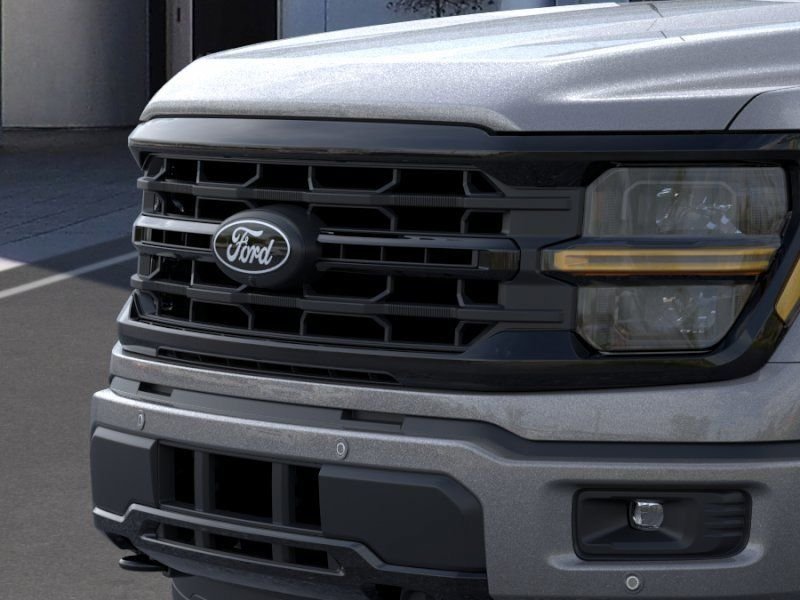 New 2026 Carbonized Gray Metallic Ford XLT image 17