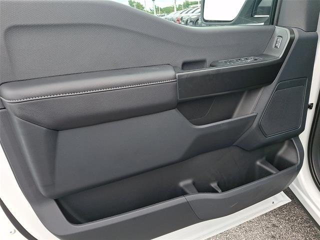New 2026 Oxford White Ford STX® image 28