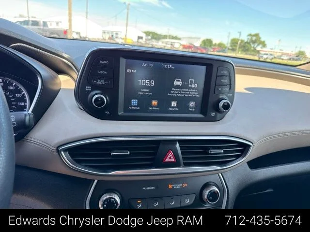 Used 2019 Red Hyundai SE image 23