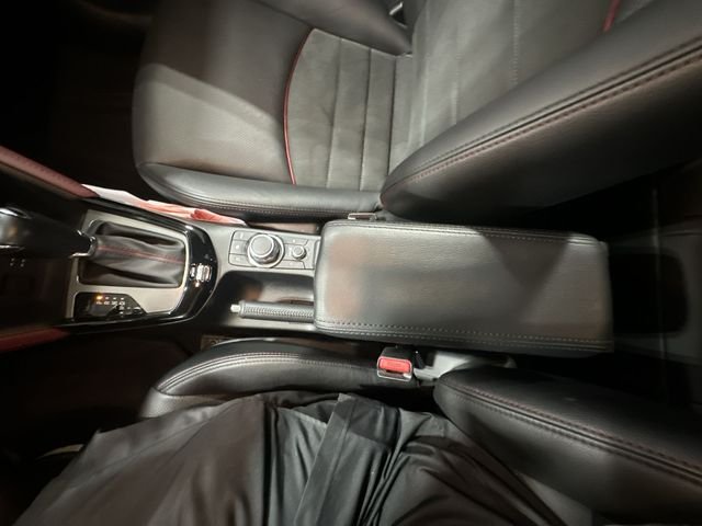Used 2018 White Mazda Grand Touring image 28