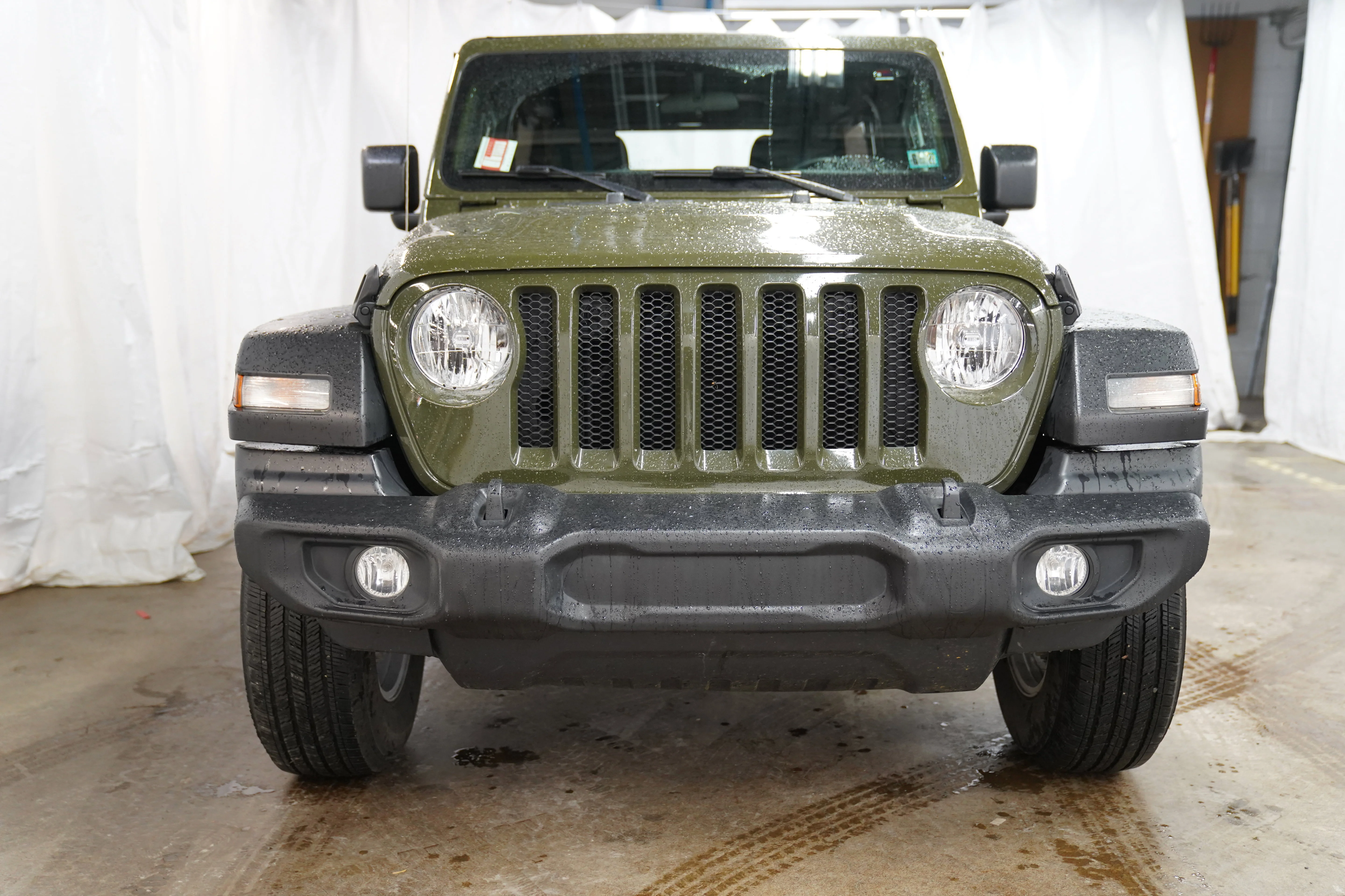 Used 2022 Sarge Green Clearcoat Jeep Unlimited Sport S image 11
