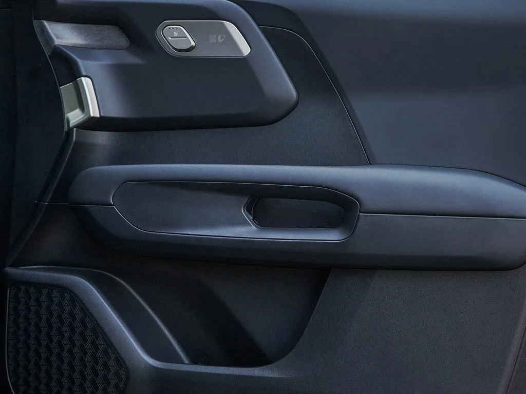 New 2027 Panthera Metal Kia S AWD image 10