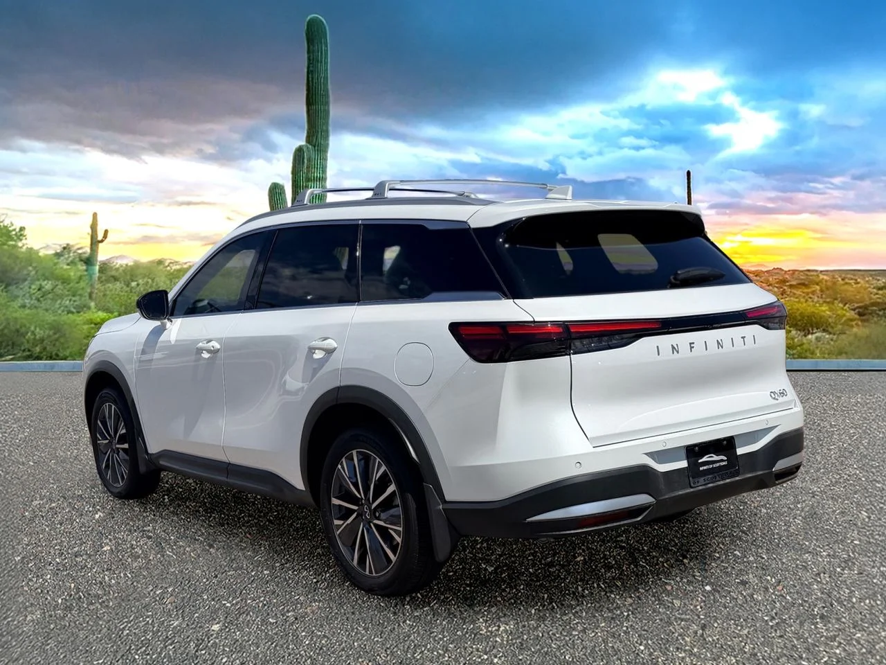 New 2027 RADIANT WHITE INFINITI Luxe FWD image 6