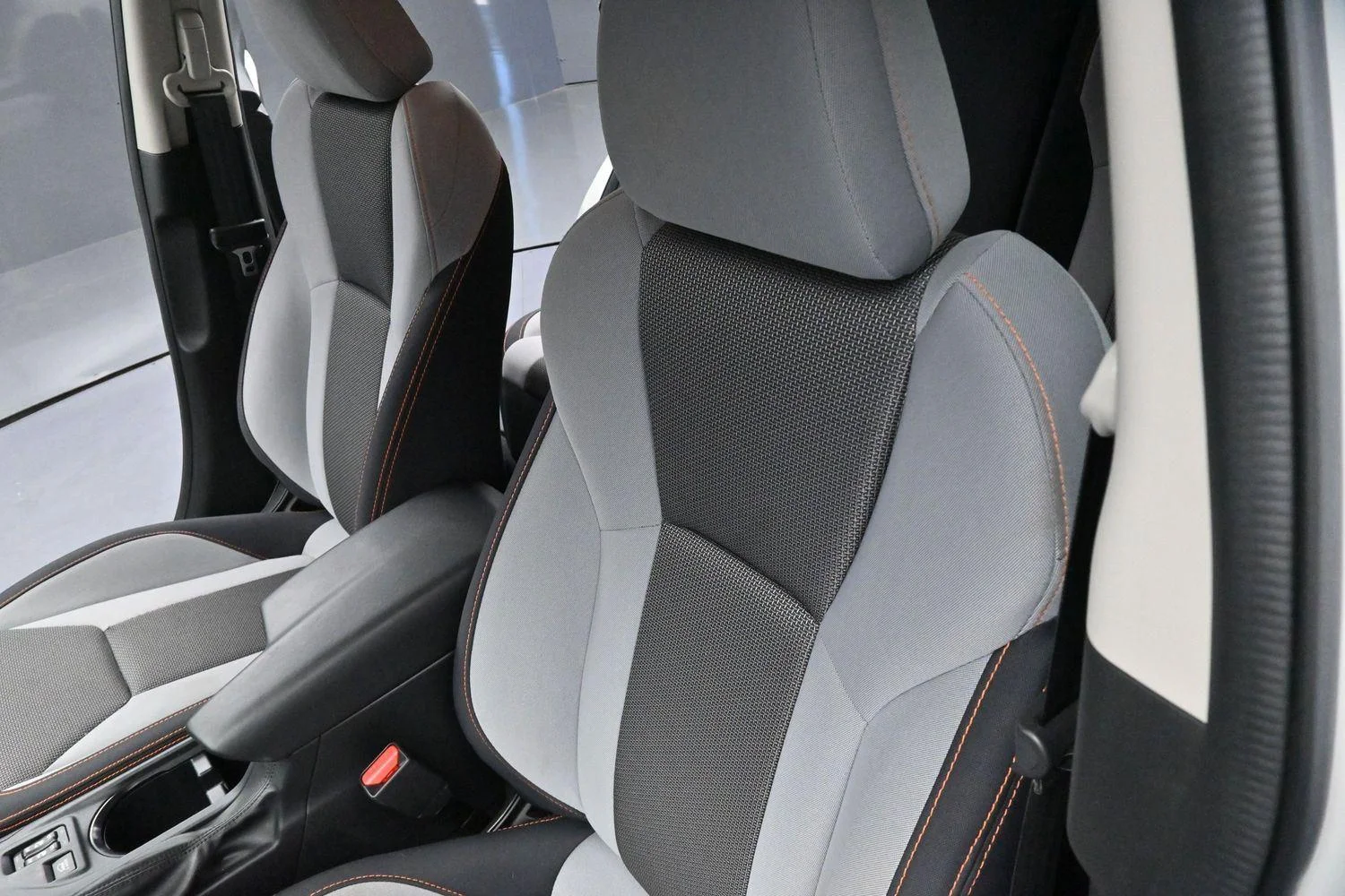 Used 2023 Crystal White Pearl Subaru Premium image 13