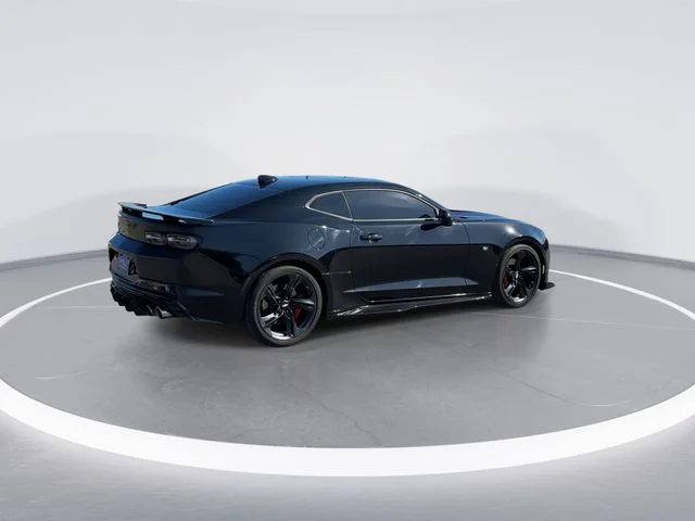 Certified Used 2019 Black Chevrolet SS image 5