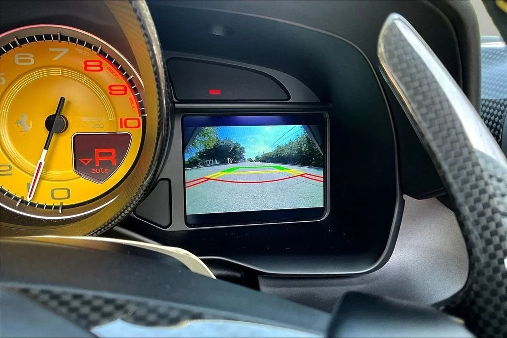 Used 2022 Giallo Modena Ferrari  image 14