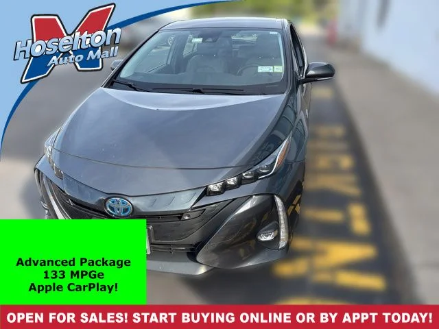 2021 Toyota Prius Prime Limited's photo