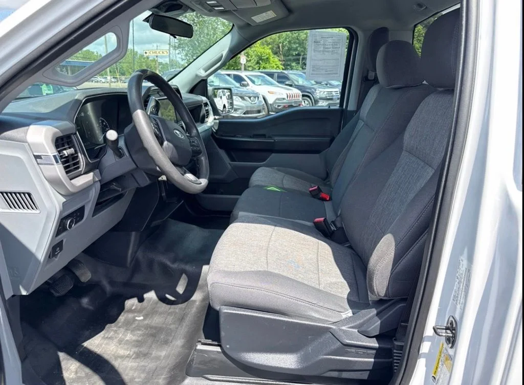 Used 2022 White Ford XL image 6