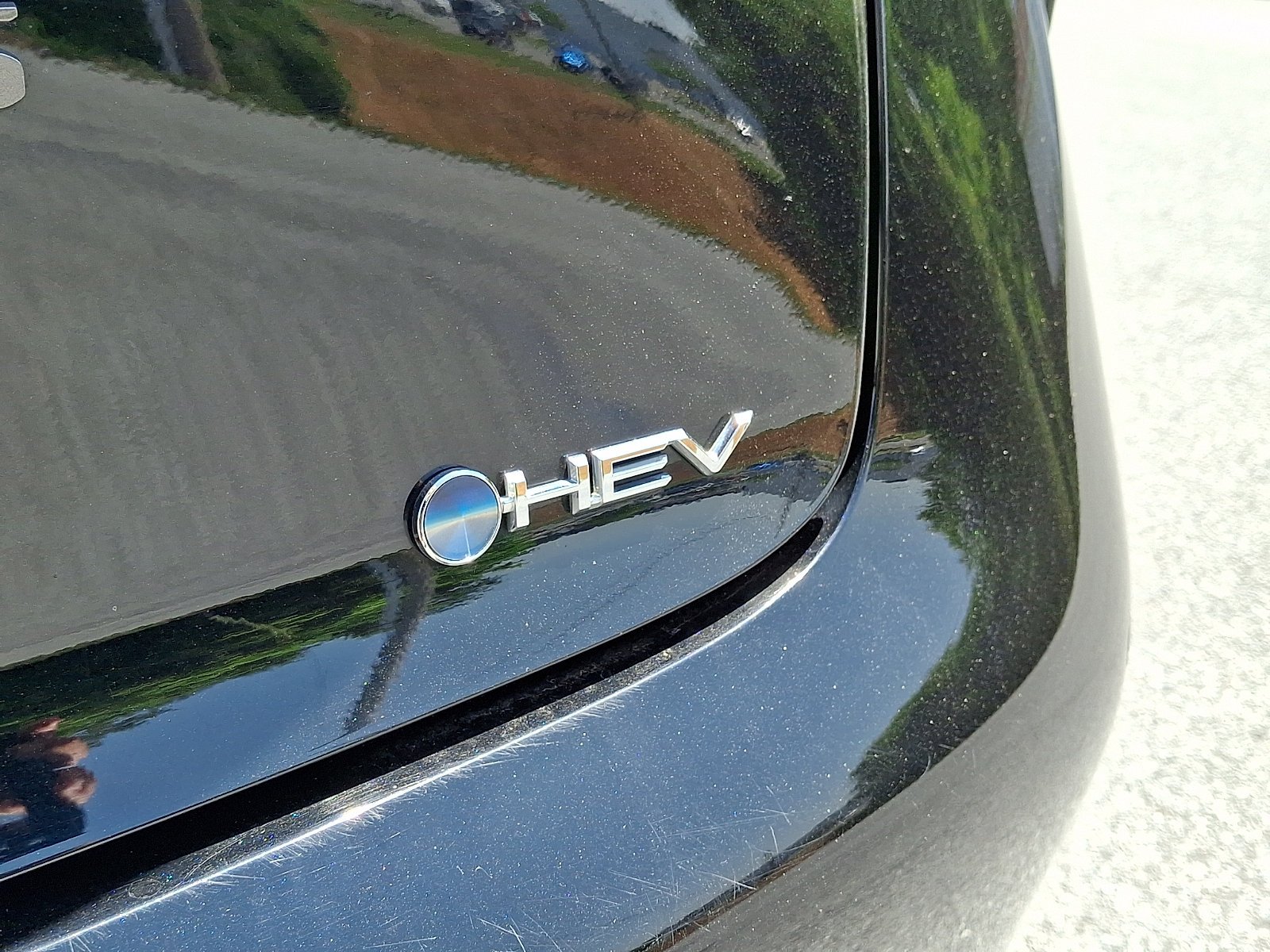 Used 2025 Midnight Black Metallic Toyota LE image 30