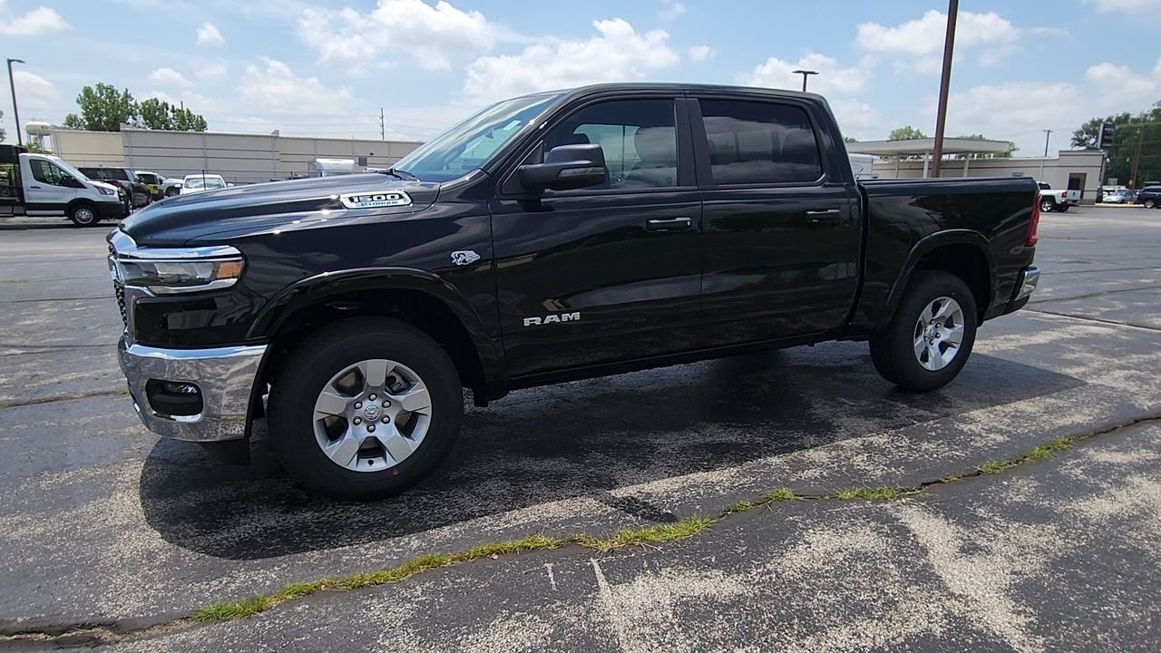 New 2026 Diamond Black Crystal Pearlcoat RAM Big Horn/Lone Star image 4