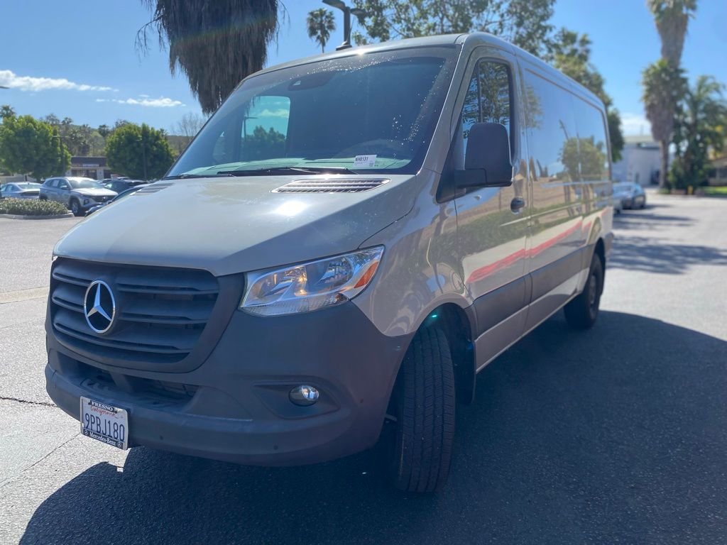 Used 2024 Gray Mercedes-Benz Cargo 144 WB image 5