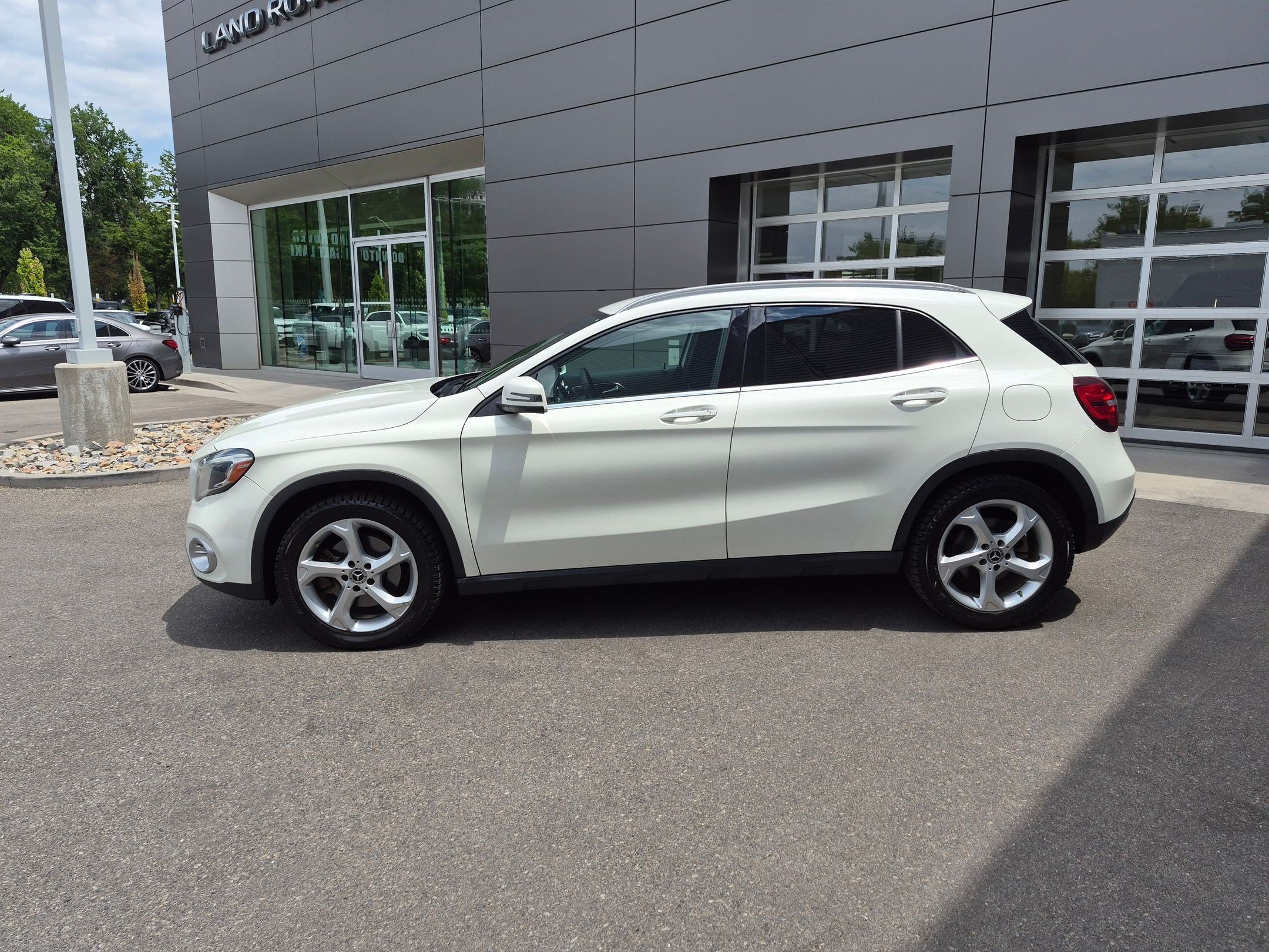 Used 2018 Cirrus White Mercedes-Benz GLA 250 image 7