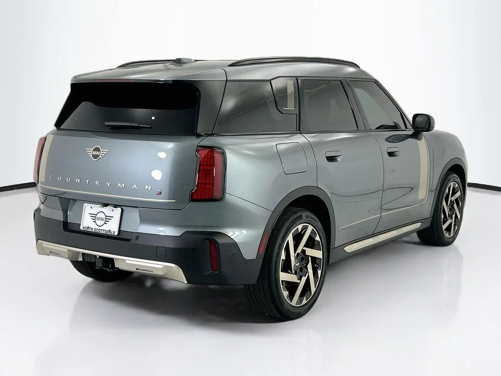 New 2027 Smokey Green Metallic MINI Iconic image 5
