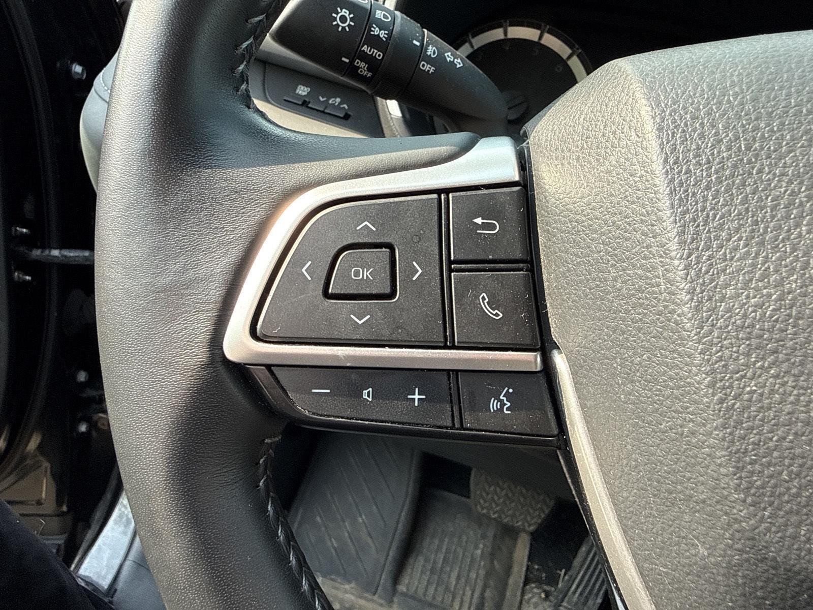Used 2024 Midnight Black Metallic Toyota XLE image 12