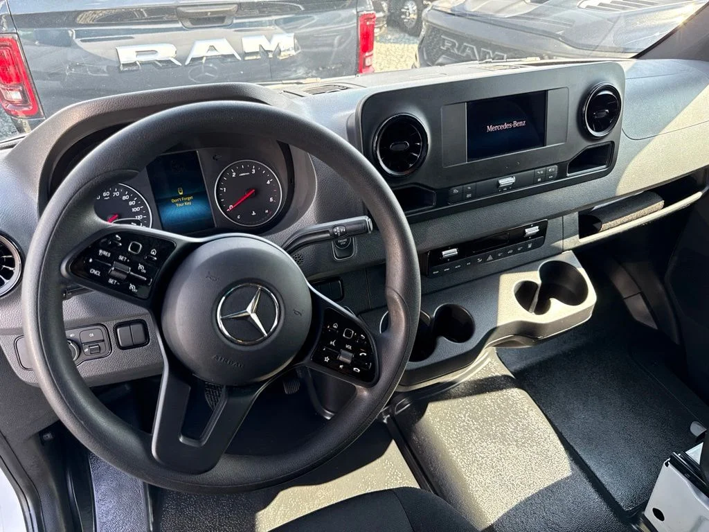 Used 2024 White Mercedes-Benz Passenger 144 WB image 4