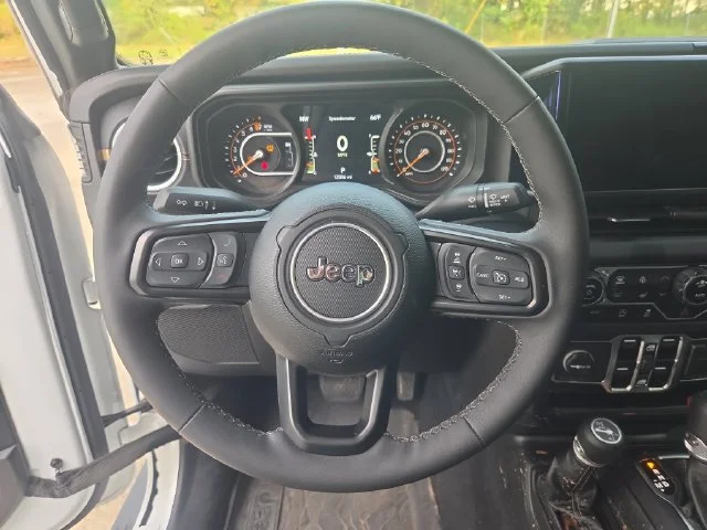 Used 2025 White Jeep High Tide image 17
