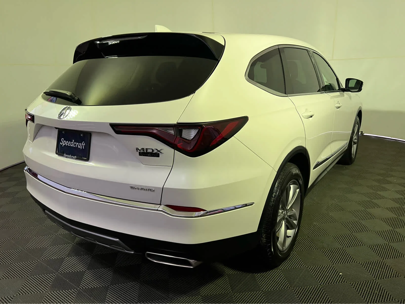 Certified Used 2025 Platinum White Pearl Acura  image 7