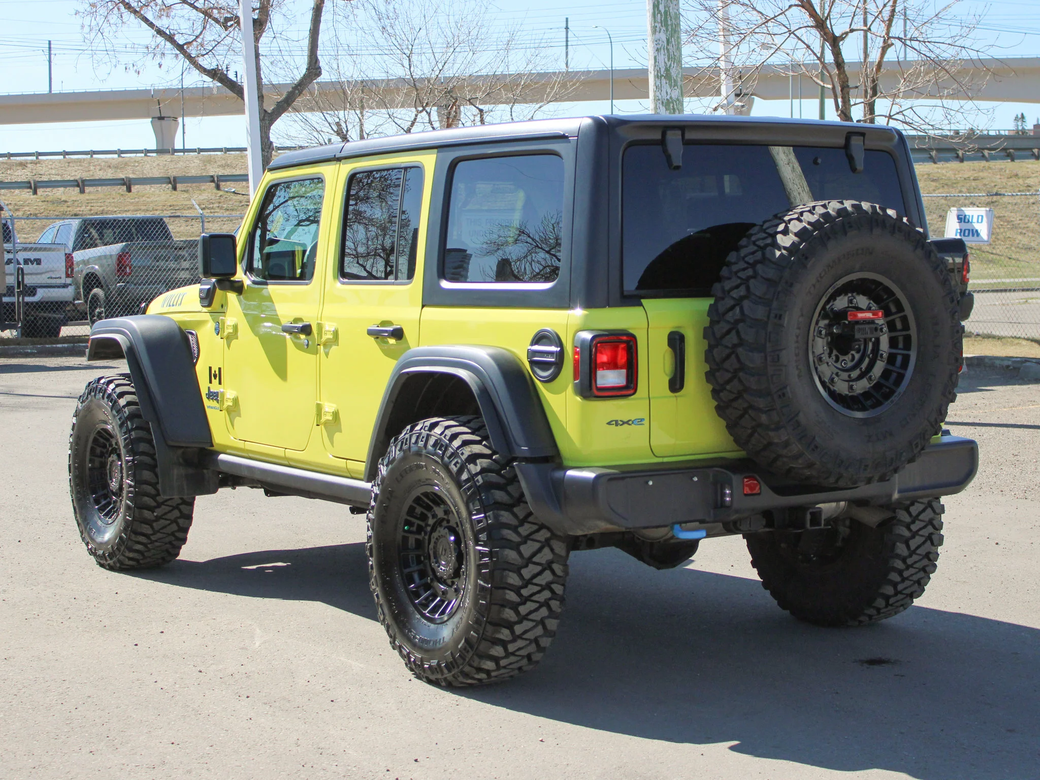 Certified Used 2024 Yellow Jeep Willys * No Accidents | Hybrid | Heated Seats | Trailer Tow Group | Fuel Rims | Apple CarPlay image 16