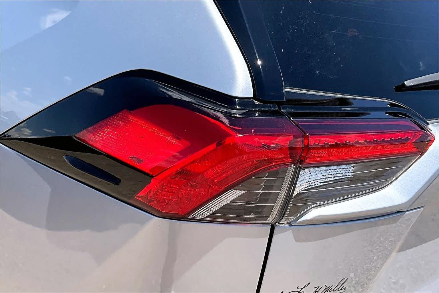 Used 2020 Silver Sky Metallic Toyota Hybrid XLE image 26