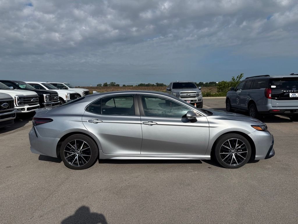 Used 2022 Silver Toyota SE image 16
