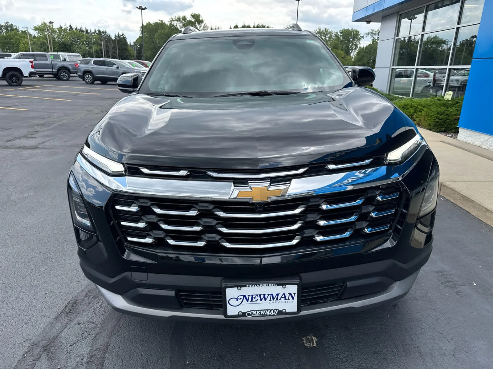 Used 2025 Mosaic Black Metallic Chevrolet LT image 12