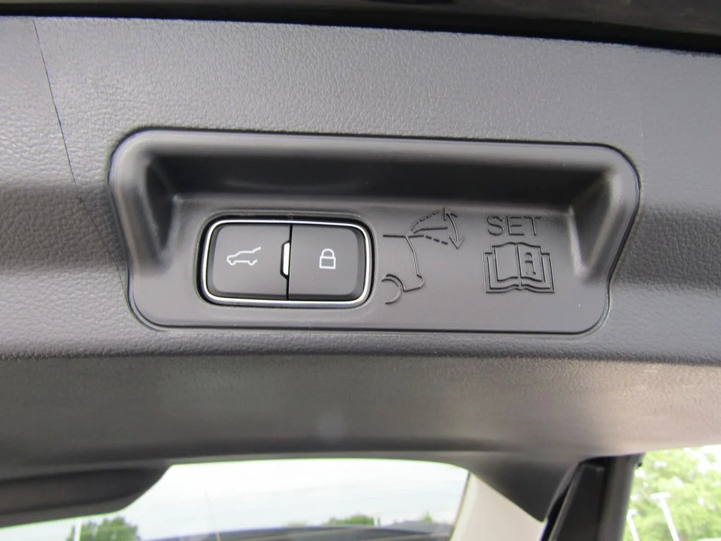 New 2026 Agate Black Metallic Ford Active image 29