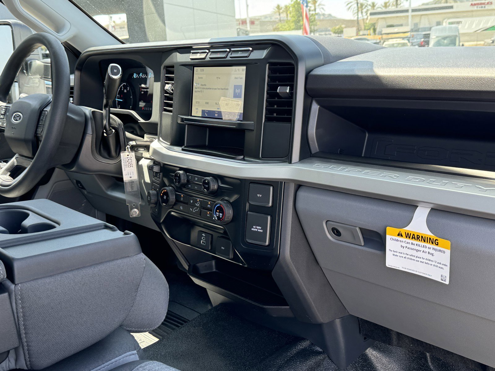 New 2024 Oxford White Ford F-350® XL image 5