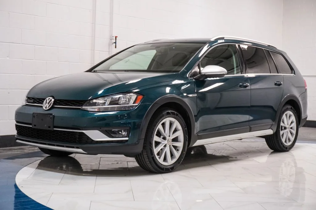 Used 2019  Volkswagen TSI S image 4